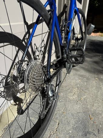 Trek Domane AL 4 Gen 4 road bike size 54cm in great condition 3