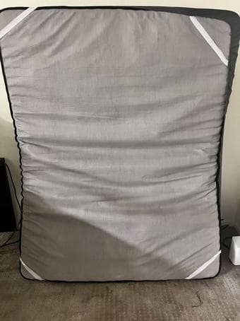 FREE DELIVER Queen-size Mattress + Bed Cover (used for < 1 month) 1