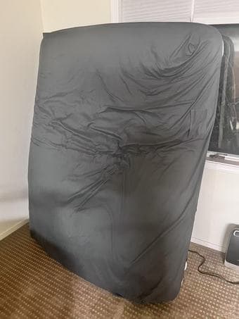 FREE DELIVER Queen-size Mattress + Bed Cover (used for < 1 month) 2