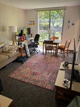 1B1B available July to August (dates flexible) 4