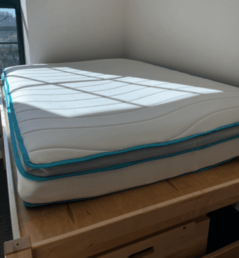 Full size 8 Inch Memory Foam and Spring Hybrid Mattress 1