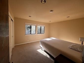 1 bedroom 10mins to campus surround by trees + half study with addl 1