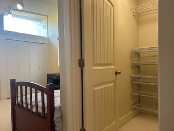 One furnished room for rent in Palo Alto (now to Aug 15) 2