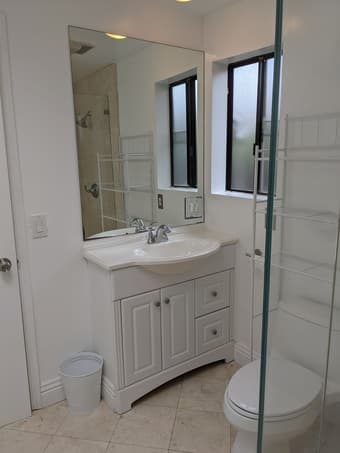 Fully Furnished Studio for Rent in Menlo Park 3