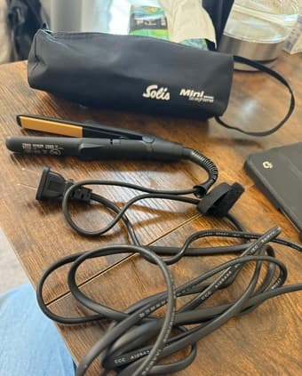 Solis Mini Hair Straightener – Almost New! 1