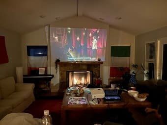 AMAZING Palo Alto room 10 mins from campus, pool in the house 4