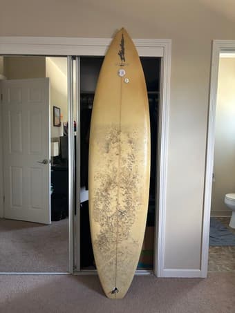 7'2" surfboard 1