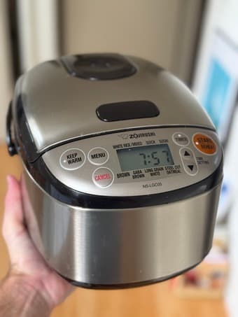Zojirushi rice cooker 1