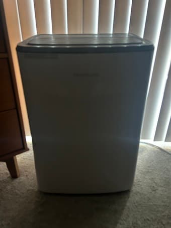 AC Unit, Queen Bed/Frame, Dresser 4