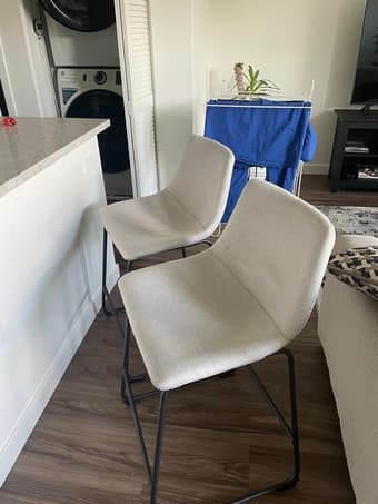 L SHAPE BEIGE BAR STOOL x2 1