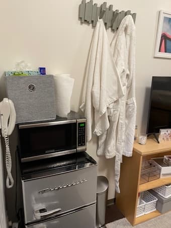 MOVE OUT SALE -gorgeous bar stools, other items, everything must go! 3