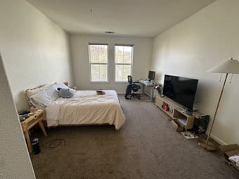 1 room available in 3B3B townhouse in Mountain View- available July 1st 4