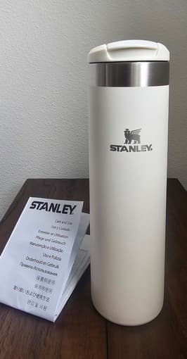 Brand new Stanley Thermos 20oz 1