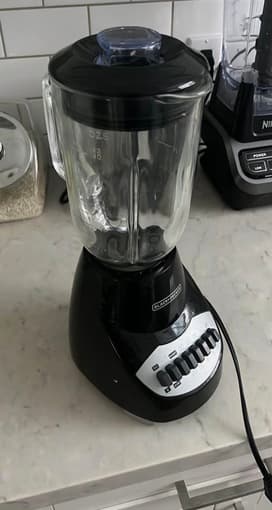 blender - MOVING OUT EVERYTHING MUST GO 1