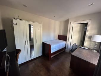 Fully furnished room with bath in a detached unit in Palo Alto 2