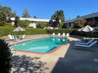 Private junior room, shared bath, beautiful townhouse (Menlo Park) 4