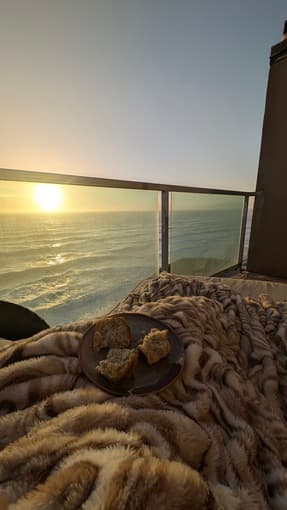 Pacifica- Oceanfront Studio sublet June 6- Aug 5 4