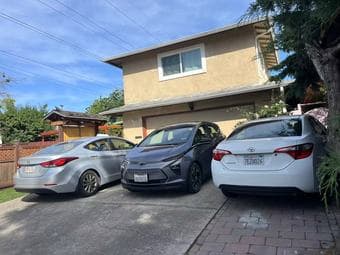 Four furnished rooms for renting in a nice house in Palo Alto from 6/6 1