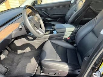 2020 Tesla Model 3 for Rent 2