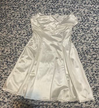 Brand new Windsor dress 1