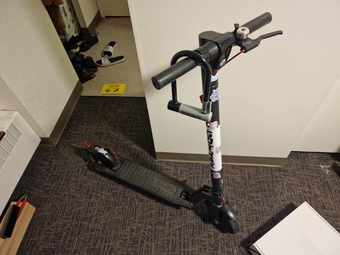 Gotrax XR Ultra (Kryptonite lock and helmet included) 1