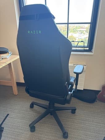 Razer Iskur V2 Gaming Chair 2