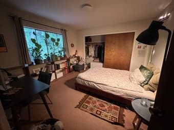 2 Rooms available in adorable 6BR/3BA house on Stanford Golf Course 1