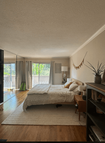 Room Available in 3BR/2BA Menlo Park Apartment – Private Bath 1