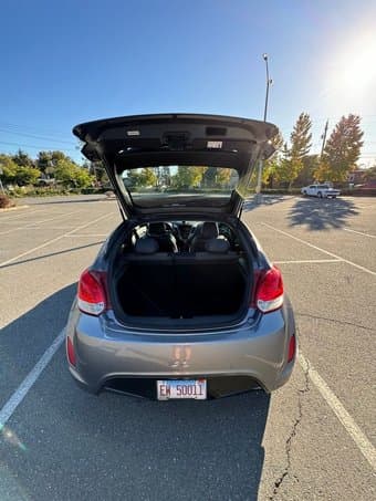 2013 Hyundai Veloster 4