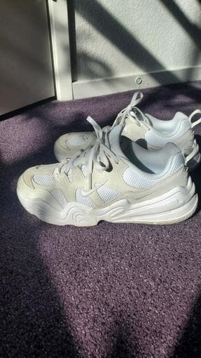 Nike Tech Hera Men's 6.5 / EUR 39 1