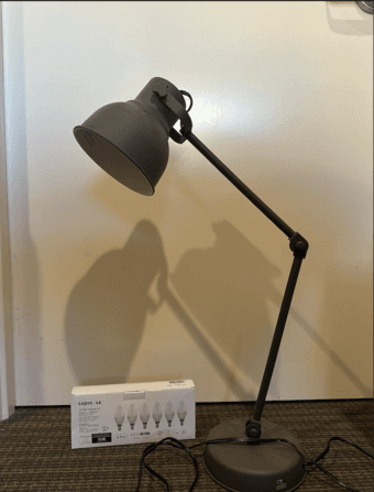 Lightly used desk lamp with bulbs 1