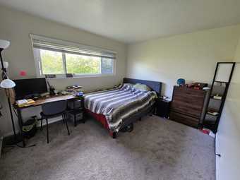 Room with Private Bathroom in Spacious Palo Alto Apartment, July 1st 3
