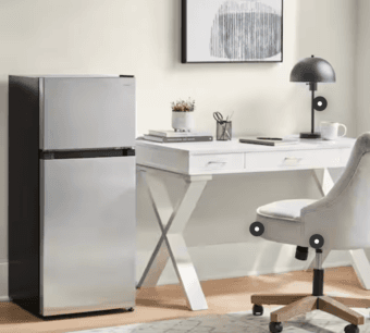 Selling Mini Fridge + Freezer - Great Condition 3