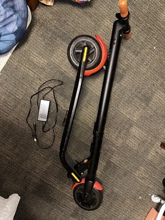 Kickscooter for Sale! Need repairs 1