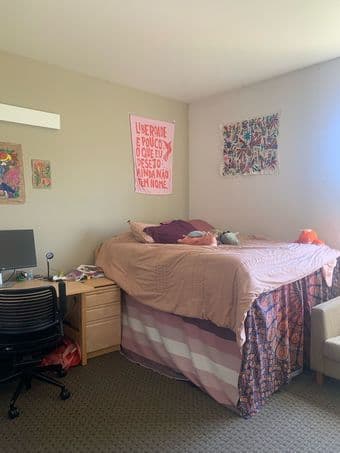 Premium Studio for Sublet - Kennedy Graduate Residences - 2515 usd 3