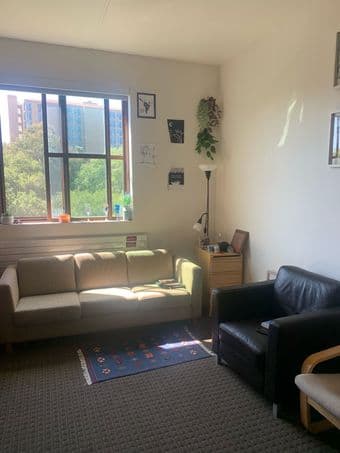 Premium Studio for Sublet - Kennedy Graduate Residences - 2515 usd 4