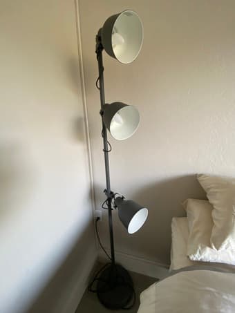 Grey Floor Lamp, 3-spot 2