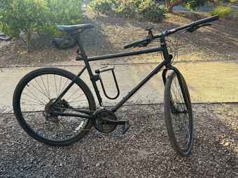 URGENT!! Marin XL Hybrid Bike for $400 (Lock Included) 1