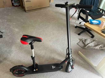 Scooter + removable seat 1