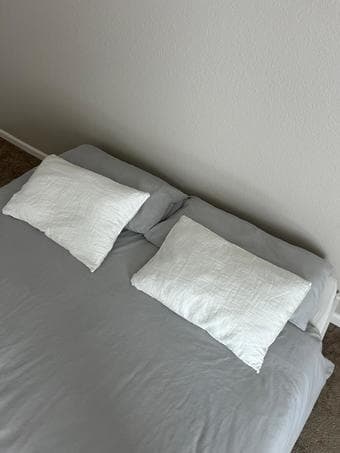 King-size bed – white, great condition 4