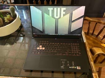 Laptop ASUS TUG 17.3" 144Hz FHW, Ryzen 7 6800H, RTX 3060, 16GB RAM 1