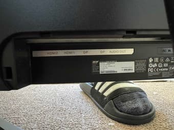 Acer 31.5" Monitor 1500R Curved WQHD 2560 x 1440 165 Hz 2