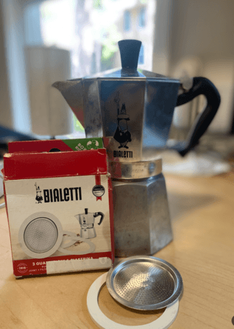 Ninja Blender Kitchen Set and other items 3