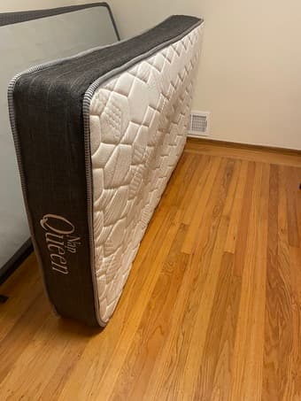 Selling Qween Nap bed mattress (twin size) 1