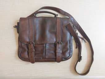 Leather messenger bag (Roots tribe) 1