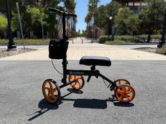 Knee scooter for foot injury 1