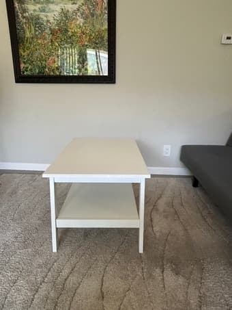 Coffee table white, great condition 2