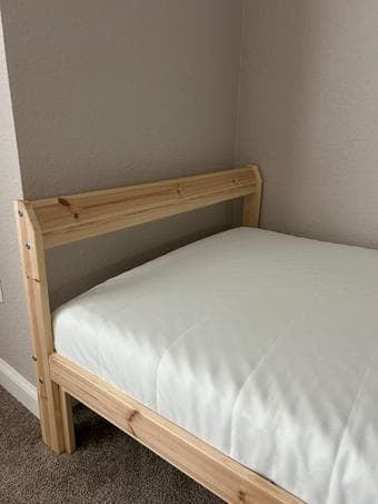 For Sale: Full-size bed – comfortable & clean 2
