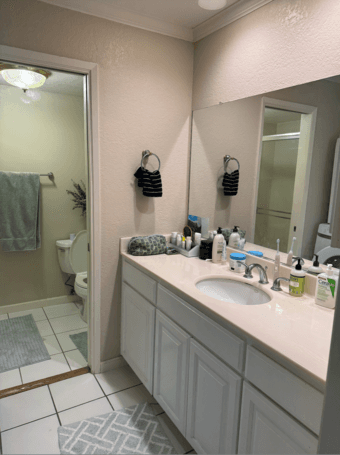 Room Available in 3BR/2BA Menlo Park Apartment – Private Bath 2