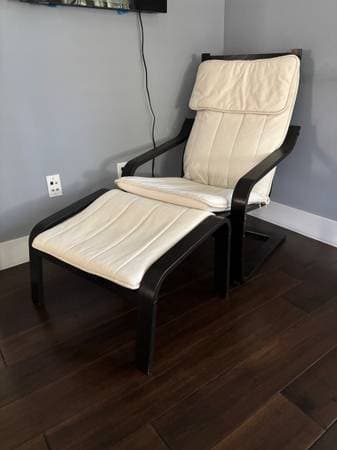 Ikea POÄNG Armchair 1